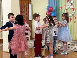 Международный женский день 8 Марта Международный женский день 8 Марта.